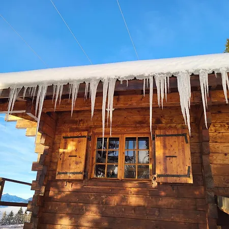 Chalet D'alpage Avec Vue Incroyable